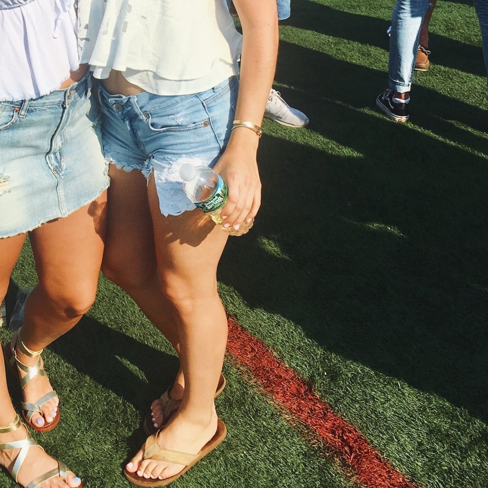 Light Wash Ripped Jean Shorts American Eagle
